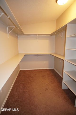 10002 Cross Street, El Paso, TX 79924