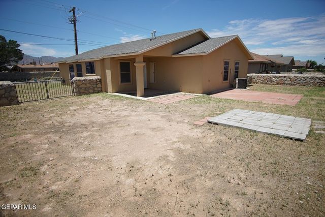 10002 Cross Street, El Paso, TX 79924