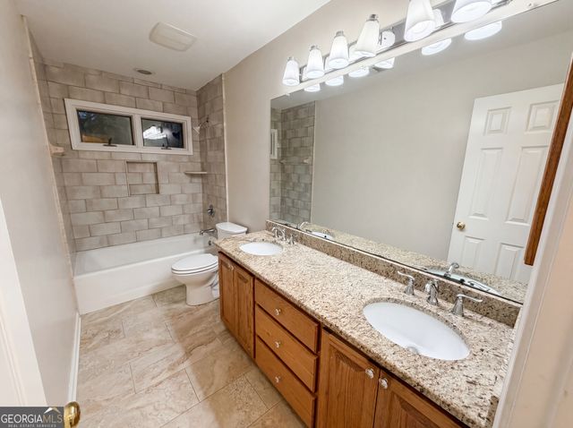 3805 Lenna Drive, Snellville, GA 30039