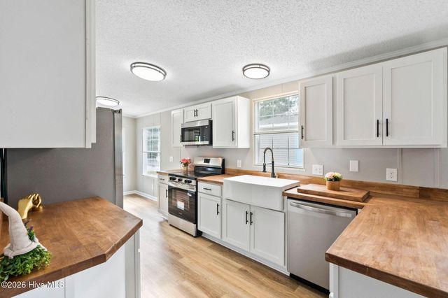 9220 Shady Forest Drive SW, Calabash, NC 28467