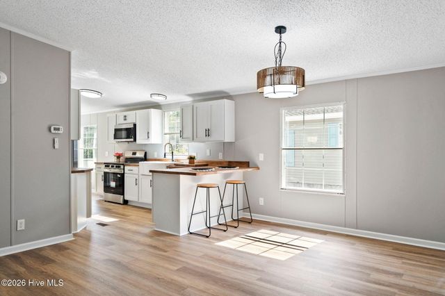 9220 Shady Forest Drive SW, Calabash, NC 28467