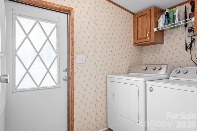 6075 Clearbrook Lane, Iron Station, NC 28080