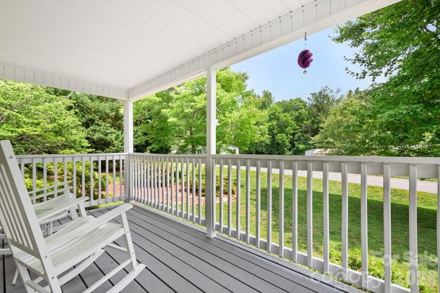 6075 Clearbrook Lane, Iron Station, NC 28080