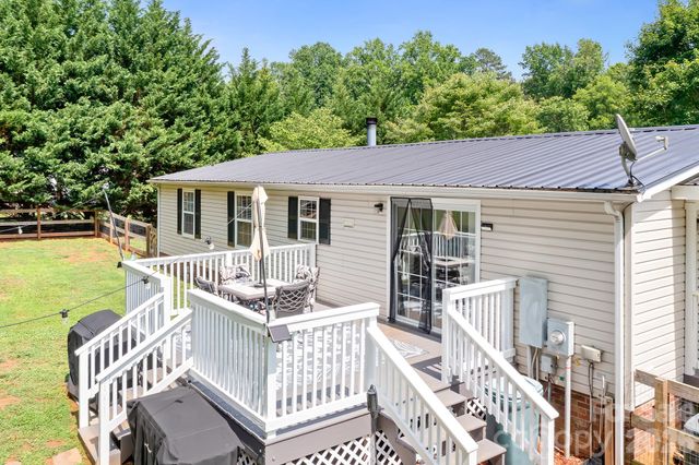 6075 Clearbrook Lane, Iron Station, NC 28080