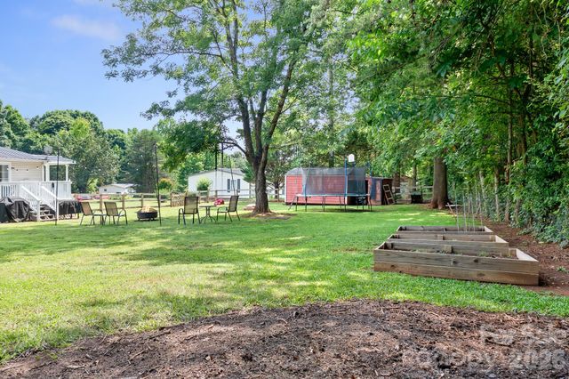 6075 Clearbrook Lane, Iron Station, NC 28080