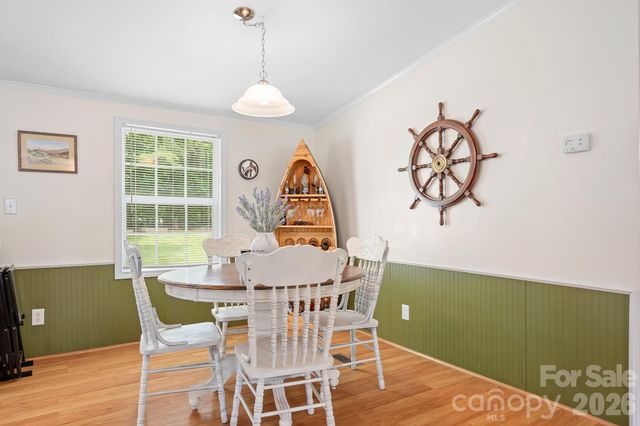 6075 Clearbrook Lane, Iron Station, NC 28080