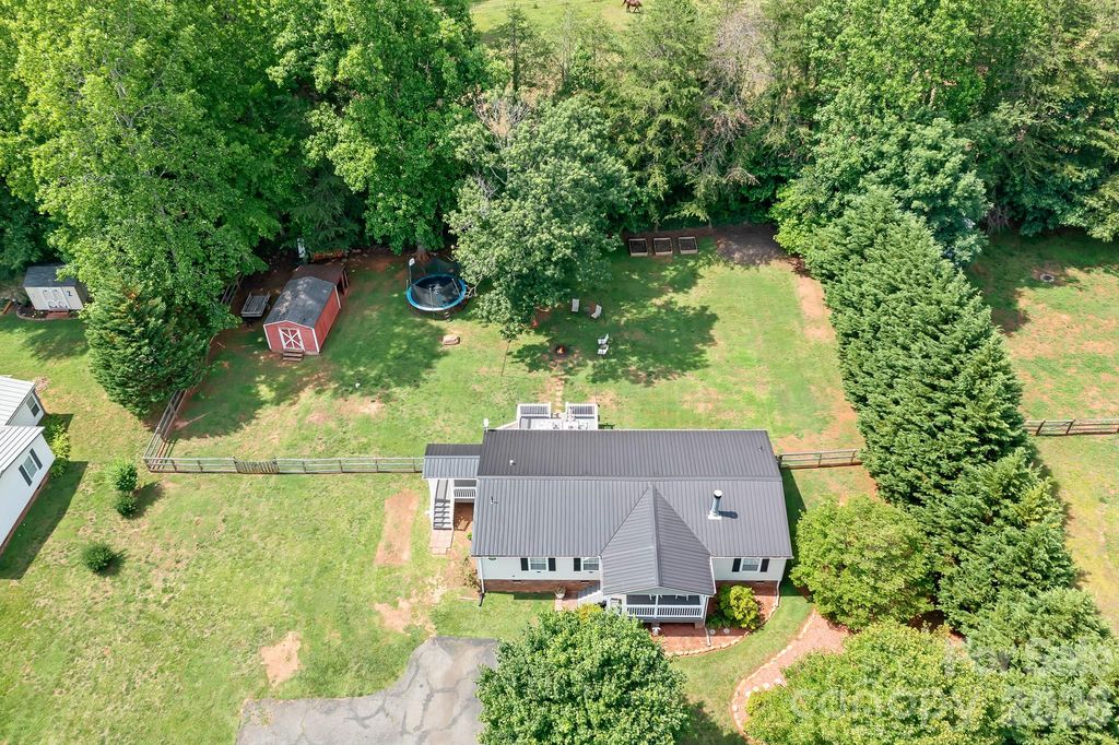 6075 Clearbrook Lane, Iron Station, NC 28080