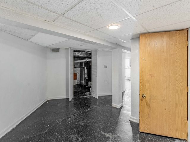 5730 S Washtenaw Avenue, Chicago, IL 60629