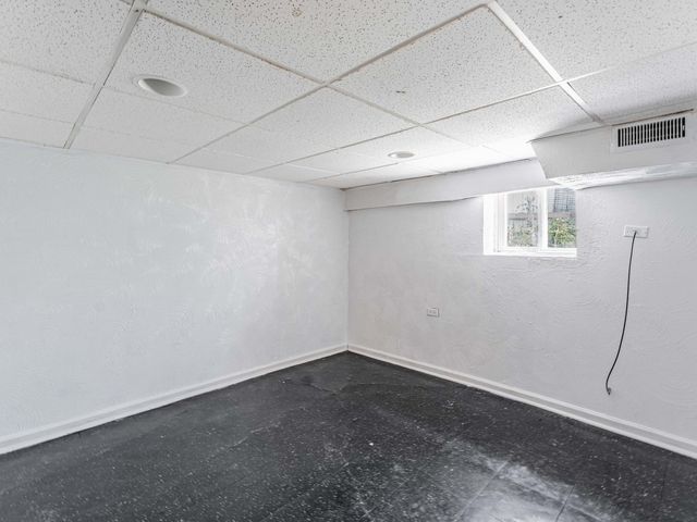5730 S Washtenaw Avenue, Chicago, IL 60629