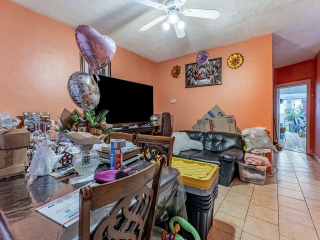 5730 S Washtenaw Avenue, Chicago, IL 60629