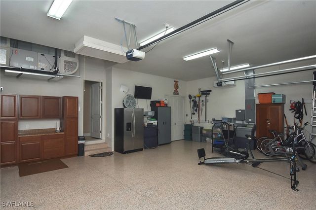 4223 NW 28th ST, Cape Coral, FL 33993