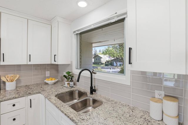5 E Regina Ave, Spokane, WA 99218