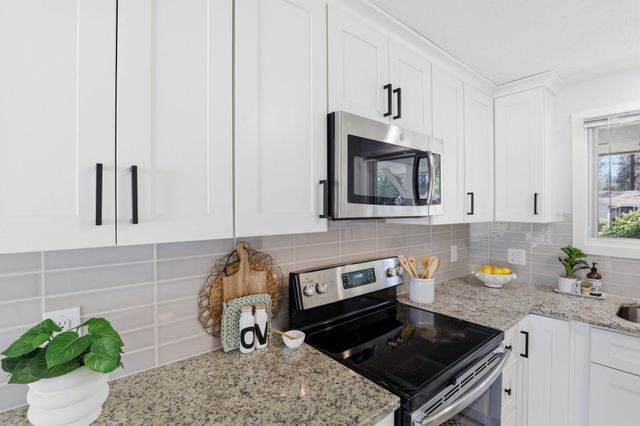 5 E Regina Ave, Spokane, WA 99218