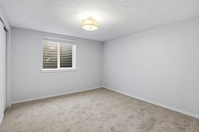 5 E Regina Ave, Spokane, WA 99218