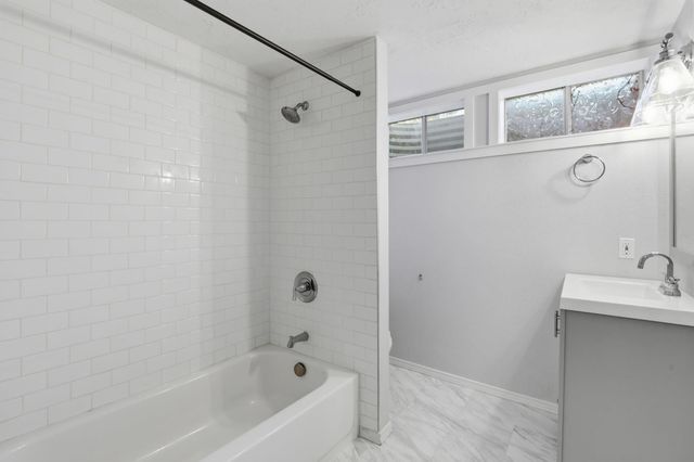 5 E Regina Ave, Spokane, WA 99218