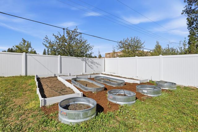 5 E Regina Ave, Spokane, WA 99218
