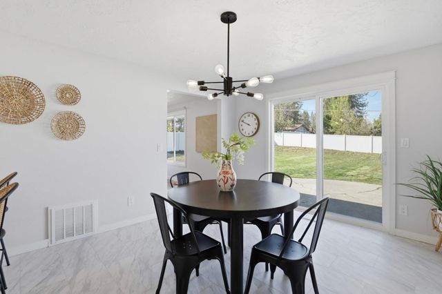5 E Regina Ave, Spokane, WA 99218