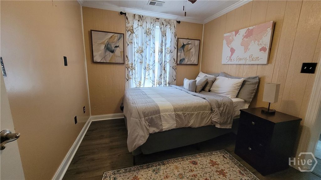 Image 14 of property listing at 1704 E 31st Street, Savannah, GA 31404