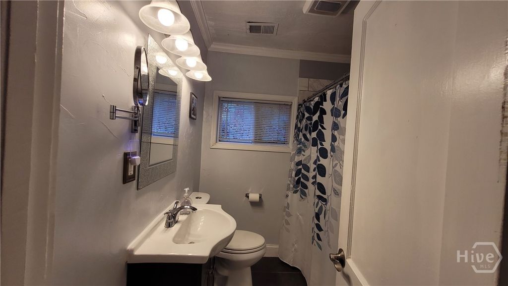 Image 24 of property listing at 1704 E 31st Street, Savannah, GA 31404