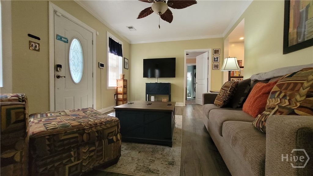 Image 5 of property listing at 1704 E 31st Street, Savannah, GA 31404