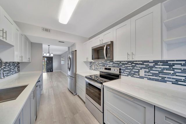 13000 SW 15th Court 414U, Pembroke Pines, FL 33027