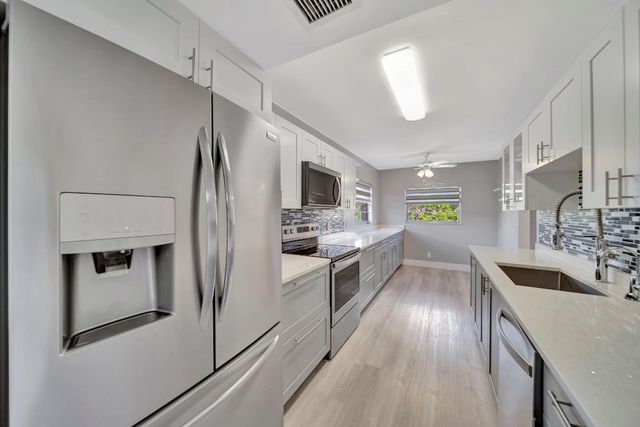 13000 SW 15th Court 414U, Pembroke Pines, FL 33027