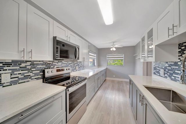 13000 SW 15th Court 414U, Pembroke Pines, FL 33027