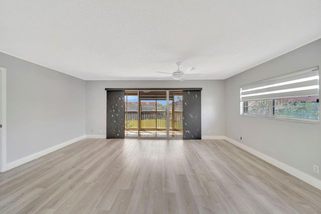 13000 SW 15th Court 414U, Pembroke Pines, FL 33027