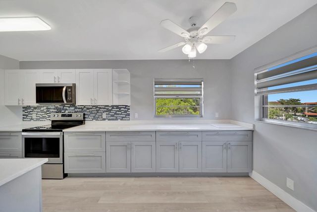 13000 SW 15th Court 414U, Pembroke Pines, FL 33027