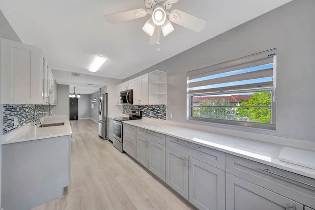 13000 SW 15th Court 414U, Pembroke Pines, FL 33027