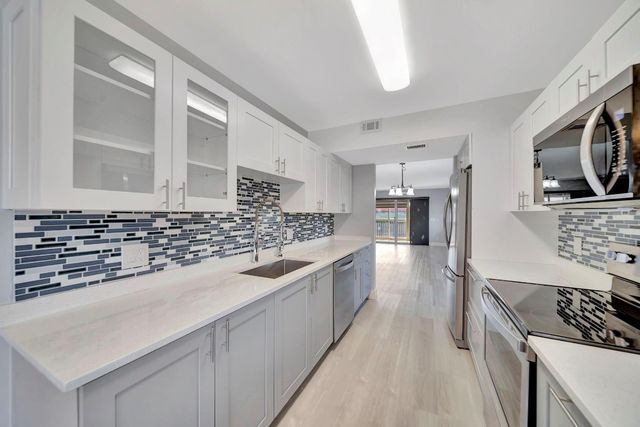 13000 SW 15th Court 414U, Pembroke Pines, FL 33027