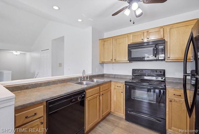 44075 Elm Drive, Sterling Heights, MI 48313