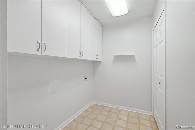 44075 Elm Drive, Sterling Heights, MI 48313