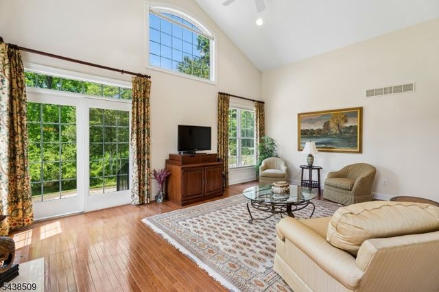 1901 Farley Rd, Tewksbury Twp., NJ 08889