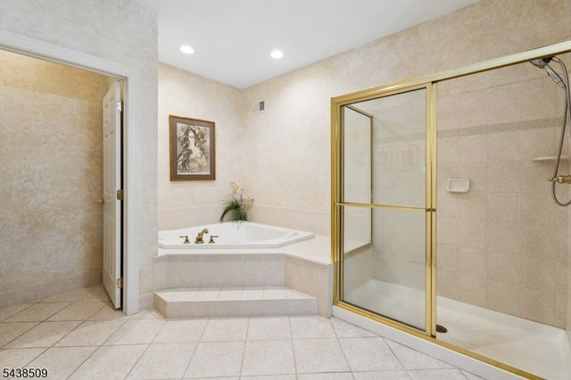 1901 Farley Rd, Tewksbury Twp., NJ 08889