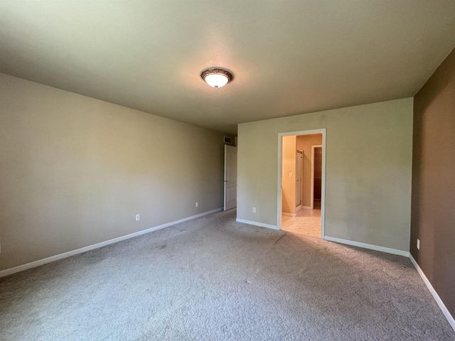 451 OAKVIEW MEADOW STREET, Amherst, WI 54406