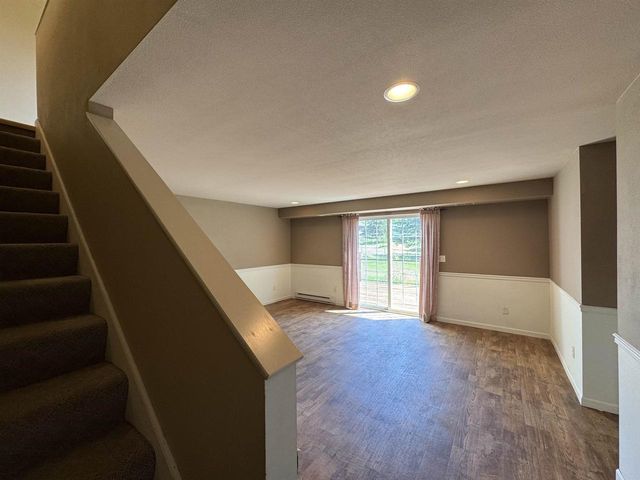 451 OAKVIEW MEADOW STREET, Amherst, WI 54406