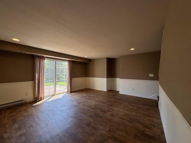451 OAKVIEW MEADOW STREET, Amherst, WI 54406