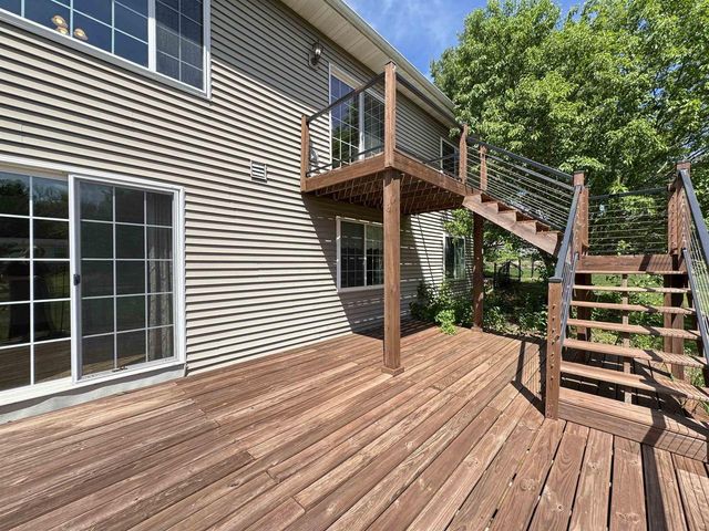 451 OAKVIEW MEADOW STREET, Amherst, WI 54406