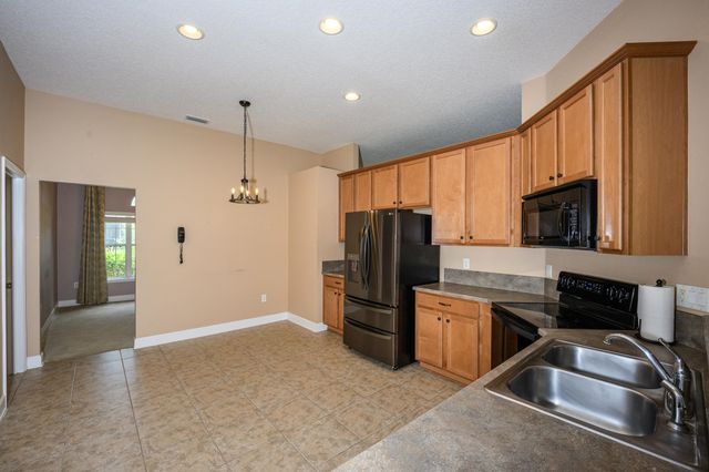 221 Clear Creek Ct, St Augustine, FL 32095