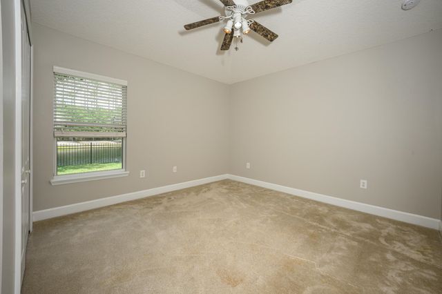 221 Clear Creek Ct, St Augustine, FL 32095