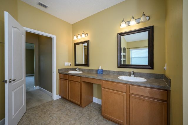 221 Clear Creek Ct, St Augustine, FL 32095