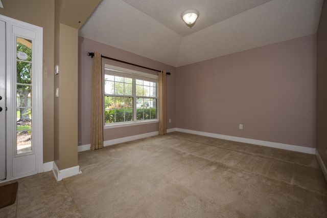 221 Clear Creek Ct, St Augustine, FL 32095