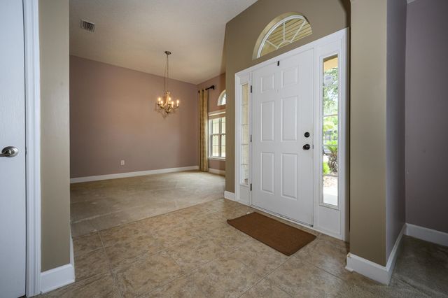 221 Clear Creek Ct, St Augustine, FL 32095