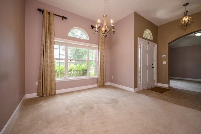 221 Clear Creek Ct, St Augustine, FL 32095