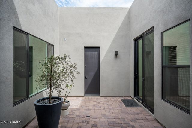 5724 E Moura Drive, Cave Creek, AZ 85331