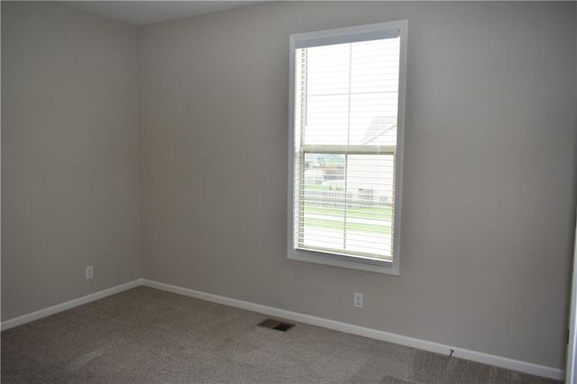 1652 Shadow Drive, Leavenworth, KS 66048