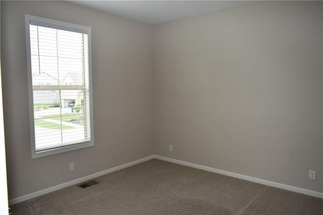 1652 Shadow Drive, Leavenworth, KS 66048