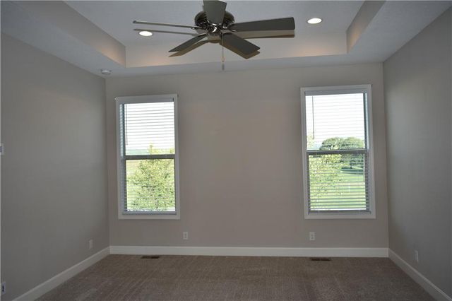 1652 Shadow Drive, Leavenworth, KS 66048