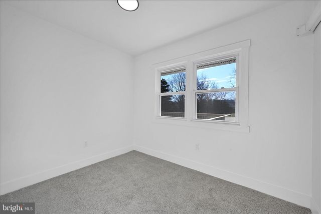 4 TRUCE RD, New Providence, PA 17560